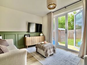 Living area- click for photo gallery